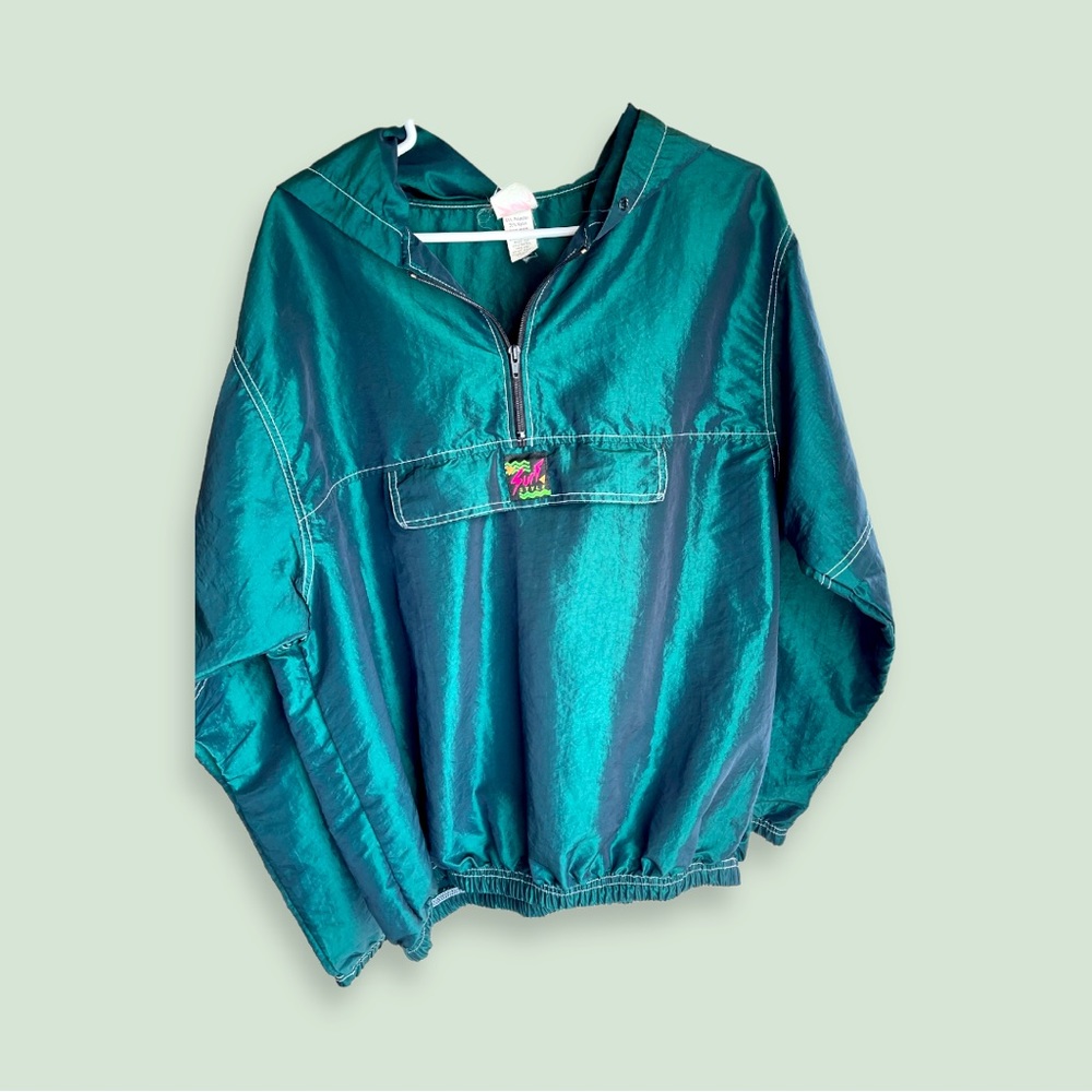 Surf Style windbreaker pullover w/ hood, one size fits all but fits like a large